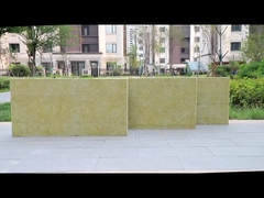 De borracha ou de borracha sintética